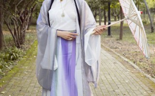 月白汉服穿搭图片男生，月白汉服穿搭图片男生