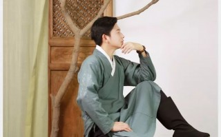男士白色汉服穿搭技巧，男士白色汉服穿搭技巧图片